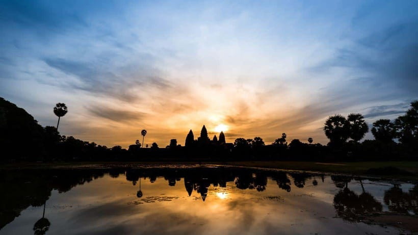 Siem Reap: Angkor Sunrise 1- or 2-Day Guided Temples Tour - Day 2: Angkor Wat Sunrise, Interior Time, and the Big Angkor Thom Circuit