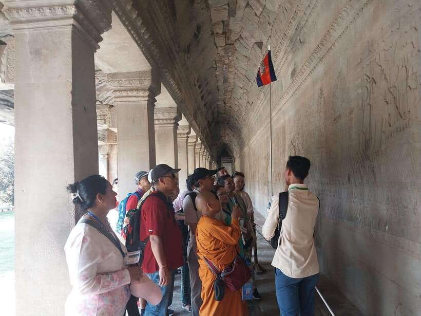 Siem Reap: Angkor Wat: Small-Group Sunrise or Sunset Tour - Key takeaways before you book