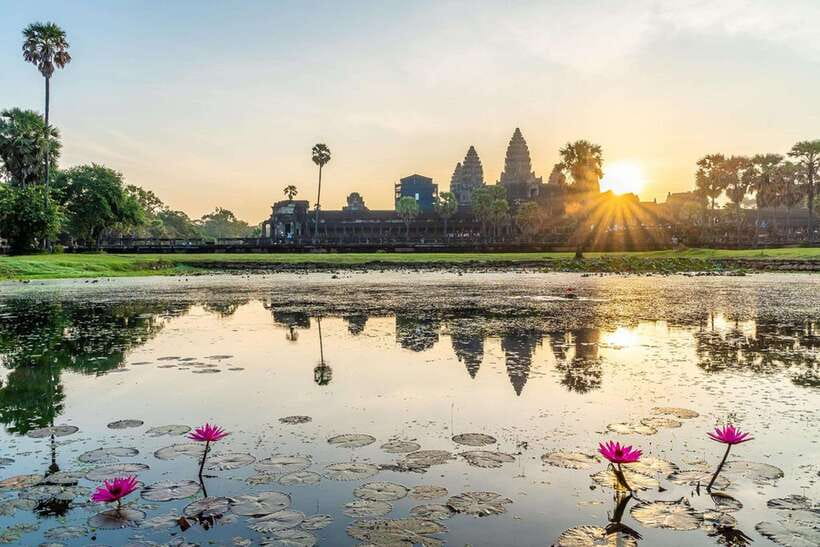 Siem Reap: Angkor Wat: Small-Group Sunrise or Sunset Tour - What $15 gets you (and what you’ll still need)