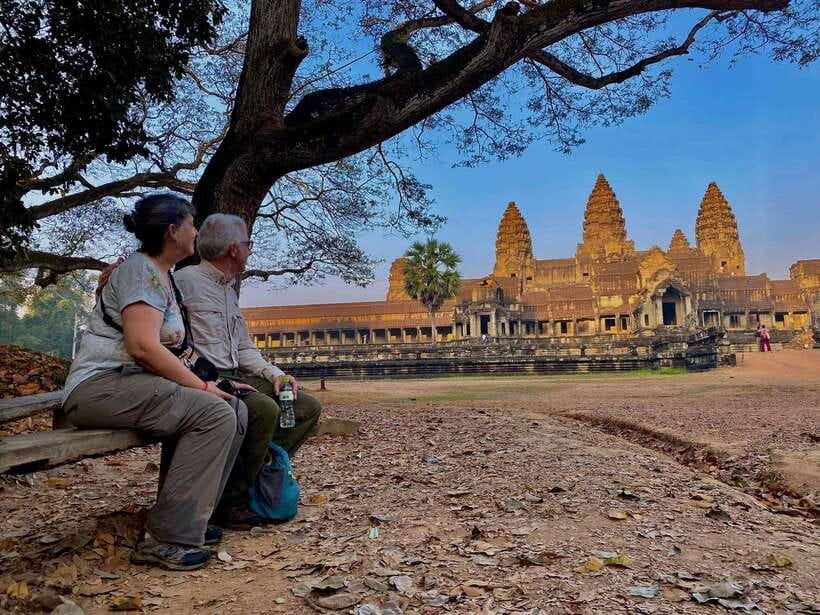Siem Reap: Angkor Wat: Small-Group Sunrise or Sunset Tour - Sunrise vs sunset: picking what fits your body