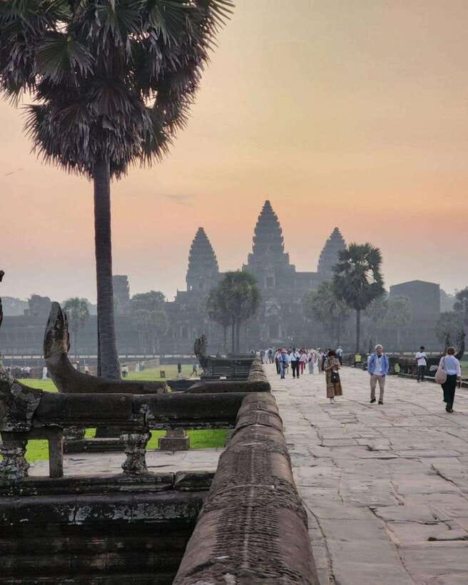Siem Reap: Angkor Wat Small Group Tour with Spanish Guide - Transport, comfort, and why the group setup matters