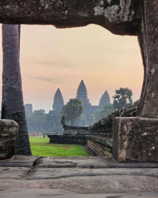 Siem Reap: Angkor Wat Small Group Tour with Spanish Guide - What you’ll see stop by stop (and what to watch for)