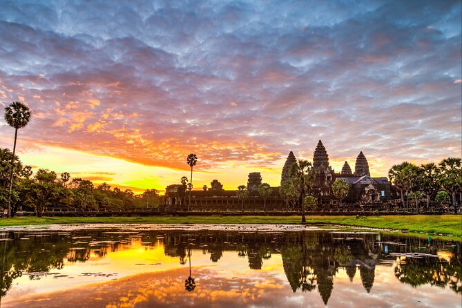 Siem Reap: Angkor Wat Sunrise Bike Tour & Jungle Breakfast - Why this sunrise bike routine makes sense at Angkor