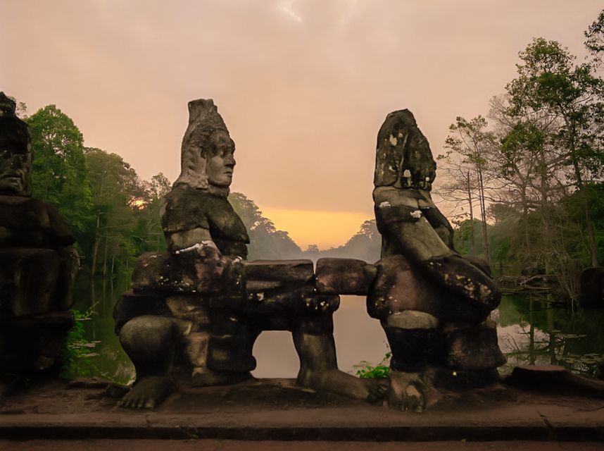 Siem Reap: Angkor Wat Sunrise or Sunset Guided Tour - Transport, water, and cool towels: the small details that keep you sane