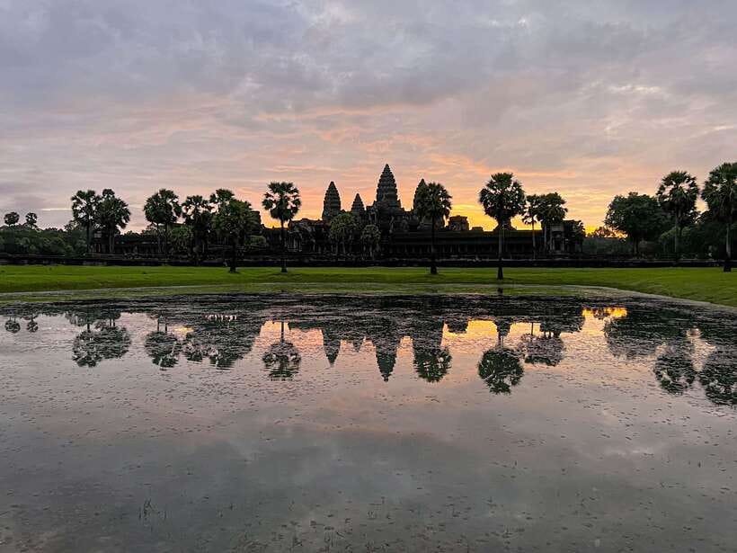 Siem Reap: Angkor Wat Sunrise Small Group tour and Breakfast - What to bring, what to wear, and how to avoid common day-trip misery