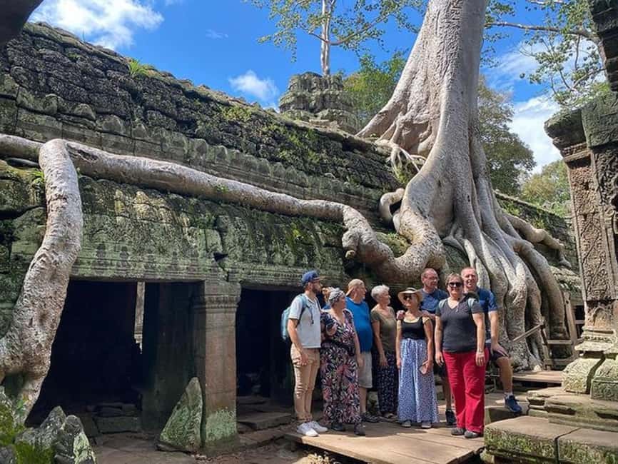 Siem Reap: Angkor Wat Tour with French-Speaking Guide - Pickup, transport, and tickets: the real cost picture
