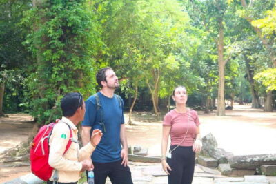 Siem Reap: Angkor Wat with German or English Guided Tour - Pickup from Siem Reap and the first 20 minutes