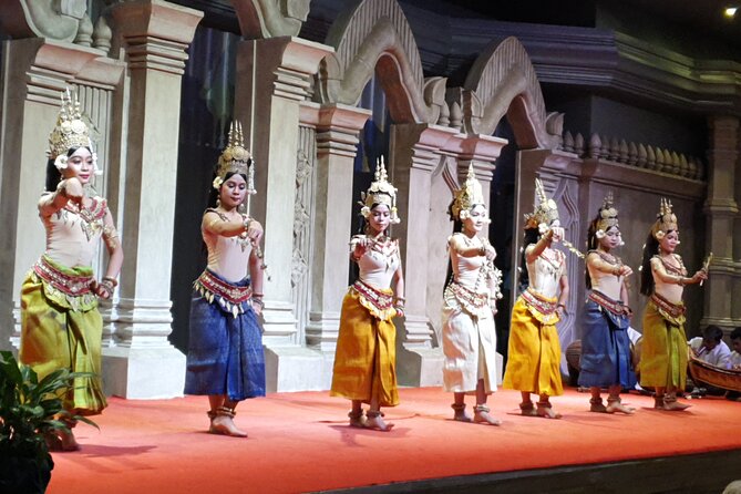 Siem Reap Apsara Dinner show & Hotel Pick up - Door-to-Door Tuk-Tuk Makes It Feel Effortless
