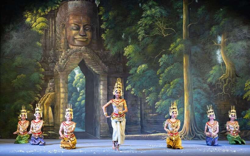 Siem Reap: Apsara Show Including Dinner & Hotel Pickup - Dinner first (or during): what you’ll actually eat before the dancing