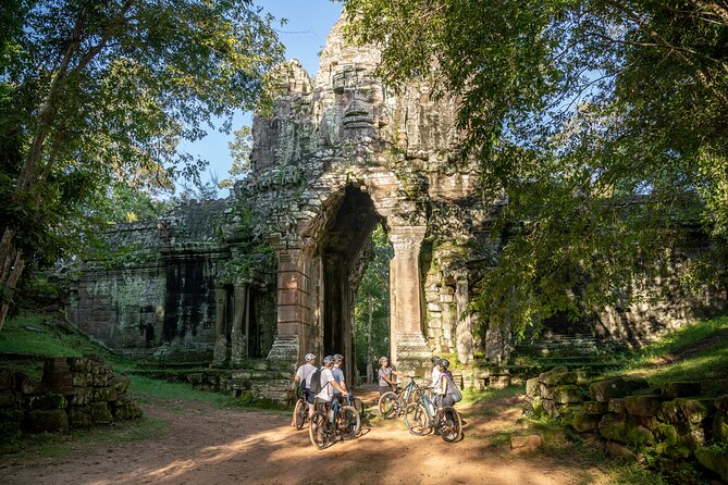 Siem Reap: Bike the Angkor Temples - Full-Day 30km Tour - Angkor Thom gate to Bayon: shifting from wide views to close faces