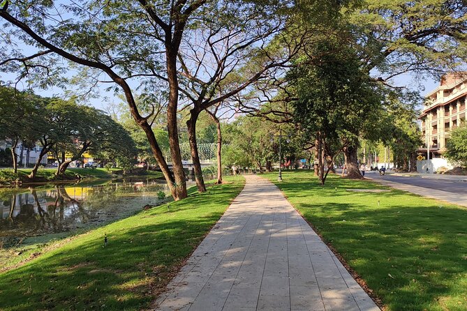 Siem Reap City Walking Tour - Made in Cambodia Market: Buy Local and Know Your Money Matters