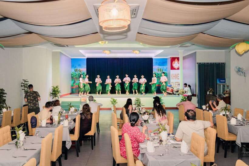 Siem Reap: Dinner and Traditional Show with Hotel Transfer - Timing and Transfers: The $18 Value Depends on the Return Ride