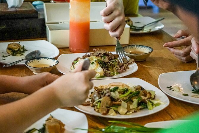 Siem Reap Evening Food Tour - Inclusive 5 stops Local Tastings - The Real Star: How Guides Teach Khmer Flavor