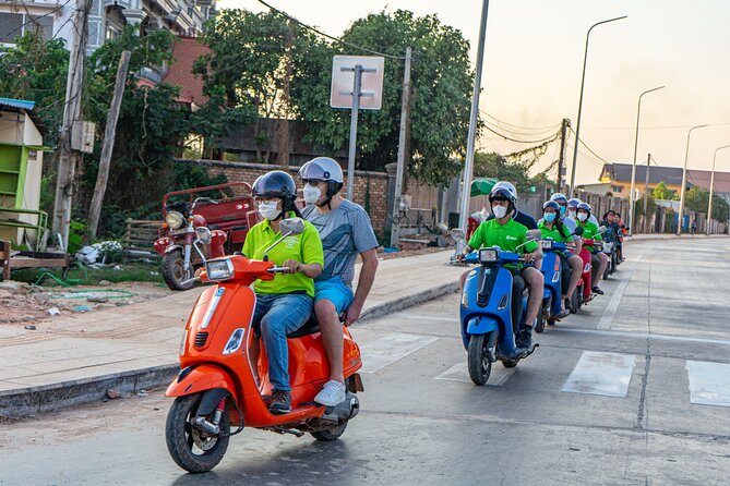 Siem Reap Evening Foodie Vespa Tour / Tuk Tuk Available - Stop 4: Road 60 Field night market with bugs, BBQ chicken, and a cold drink
