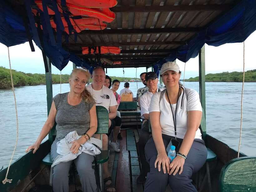 Siem Reap Floating Village Tour, Kompong Phluk Tour - Wat Kampong Phluk and the Primary School: why these stops hit