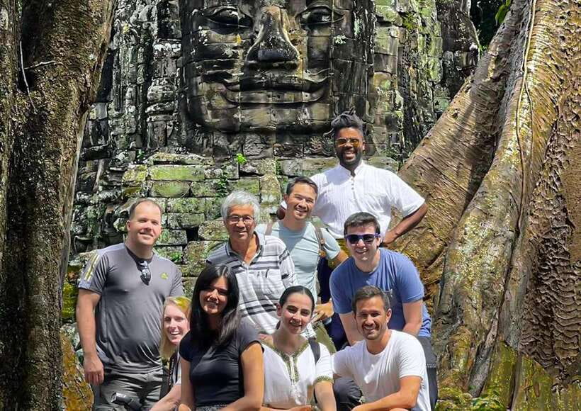 Siem Reap: Full-Day Angkor Wat Guided Tour with Sunset - Phnom Bakheng Sunset: Steps, Timing, and the Best View Angles