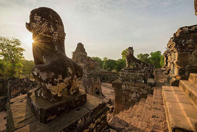 Siem Reap: Grand circle tour Sun set on bakeang hill & Guide - East Mebon: Ancestors, a Reservoir Past, and a Temple With a Purpose