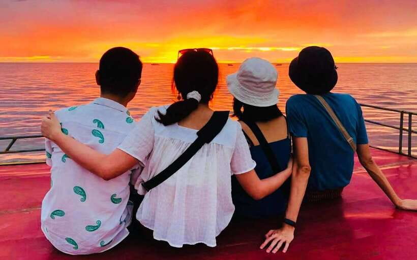 Siem Reap: Kompong Phluk Floating Village Half-Day Tour - Kompong Phluk by motorboat: what you’ll actually notice