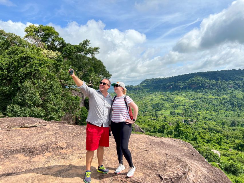 Siem Reap: Kulen Mountain, Beng Mealea and Tonle Sap Tour - Getting there and getting around: air-conditioned comfort with a long day