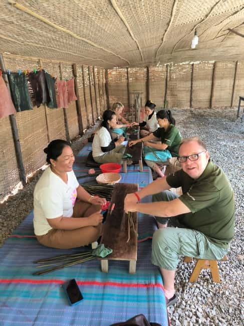 Siem Reap: Lotus Silk Farm- Tour, Lake & Masterclass - The 30-minute guided tour: sacred flower to sustainable fiber
