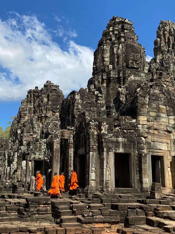 Siem Reap: Personalized Angkor Wat Sunrise/Set by TukTuk/Car - Angkor Thom stops: Victory Gate, Phimeanakas, Baphuon, and Bayon