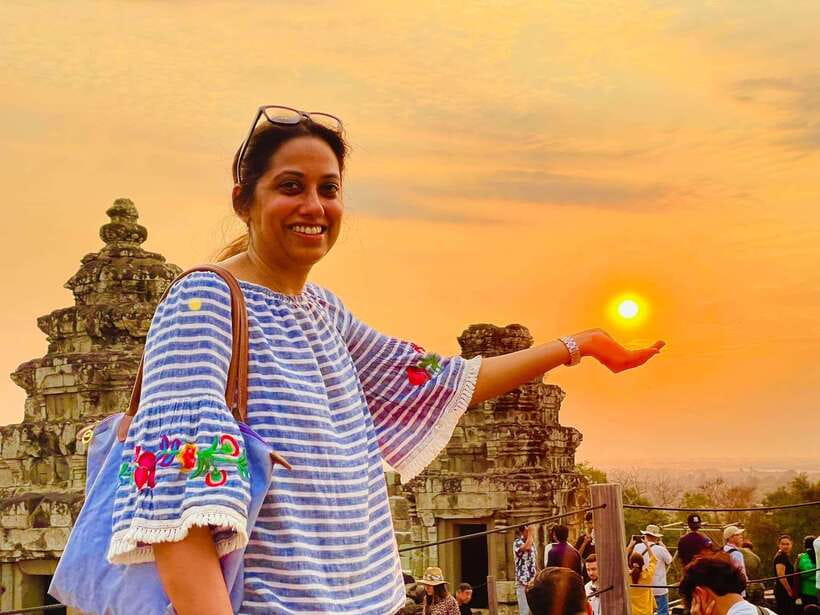 Small-Group Full Day Angkor wat Guide tour with Sun set - Guide quality is the difference between seeing and understanding