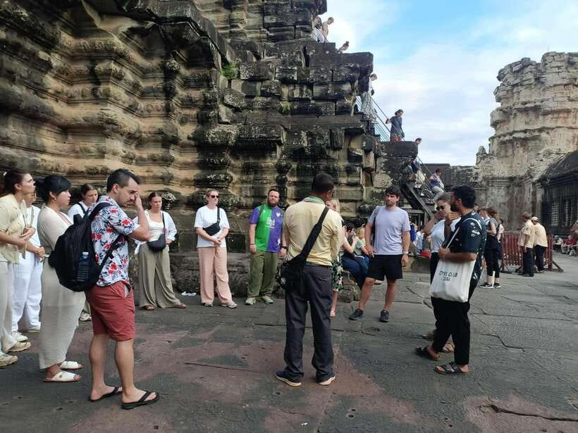 Small-Group Full Day Angkor wat Guide tour with Sun set - A full day that starts with Angkor Wat and ends with sunset