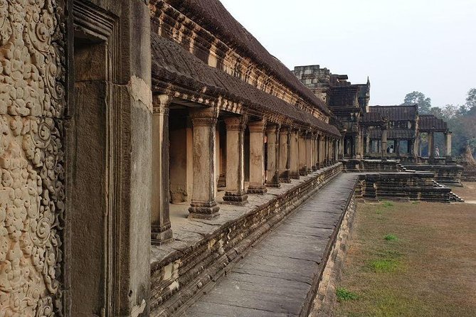 Sunrise Tour of Angkor Temples from Siem Reap - Between temples: Angkor Thom city and the Elephant Terrace area