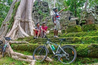 Sunset or sunrise bicycle tour around Angkor Wat and nearby temples - The small-group rhythm and what it means for your comfort