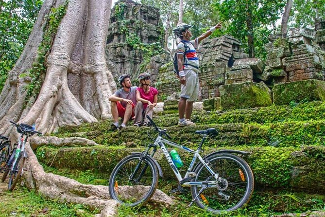 Sunset or sunrise bicycle tour around Angkor Wat and nearby temples - The small-group rhythm and what it means for your comfort