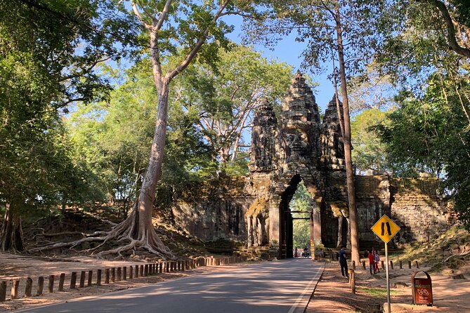 Taxi Siem Reap to Phnom Penh-English Speaking Driver - Door-to-door Siem Reap to Phnom Penh: what you’re really paying for