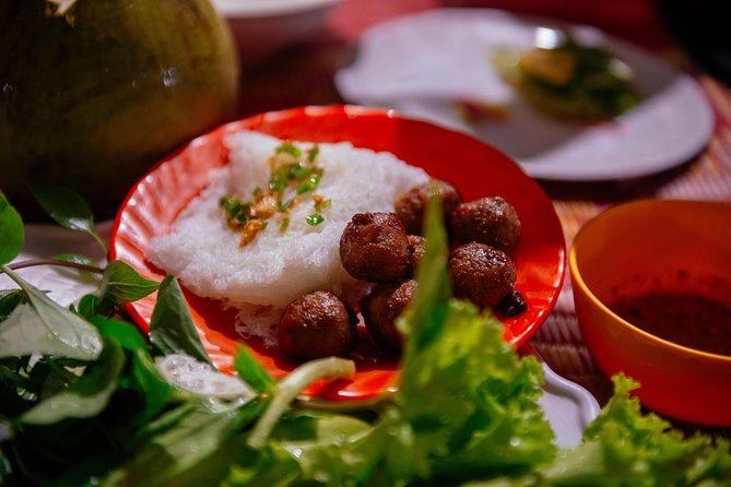 The 10 Tastings of Siem Reap With Locals: Private Street Food Tour - Why a Siem Reap street-food tour feels different when it is private