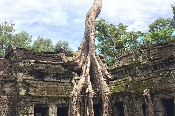 Unveiling 2 Days Private Angkor Wat/Beyond In Sunrise/Sunset Tour - Eastern Mebon, Banteay Srei, and Banteay Samre: where pink sandstone steals the show